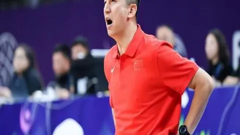 张镇麟独揽28分赵继伟刷新纪录，辽宁险胜上海晋级